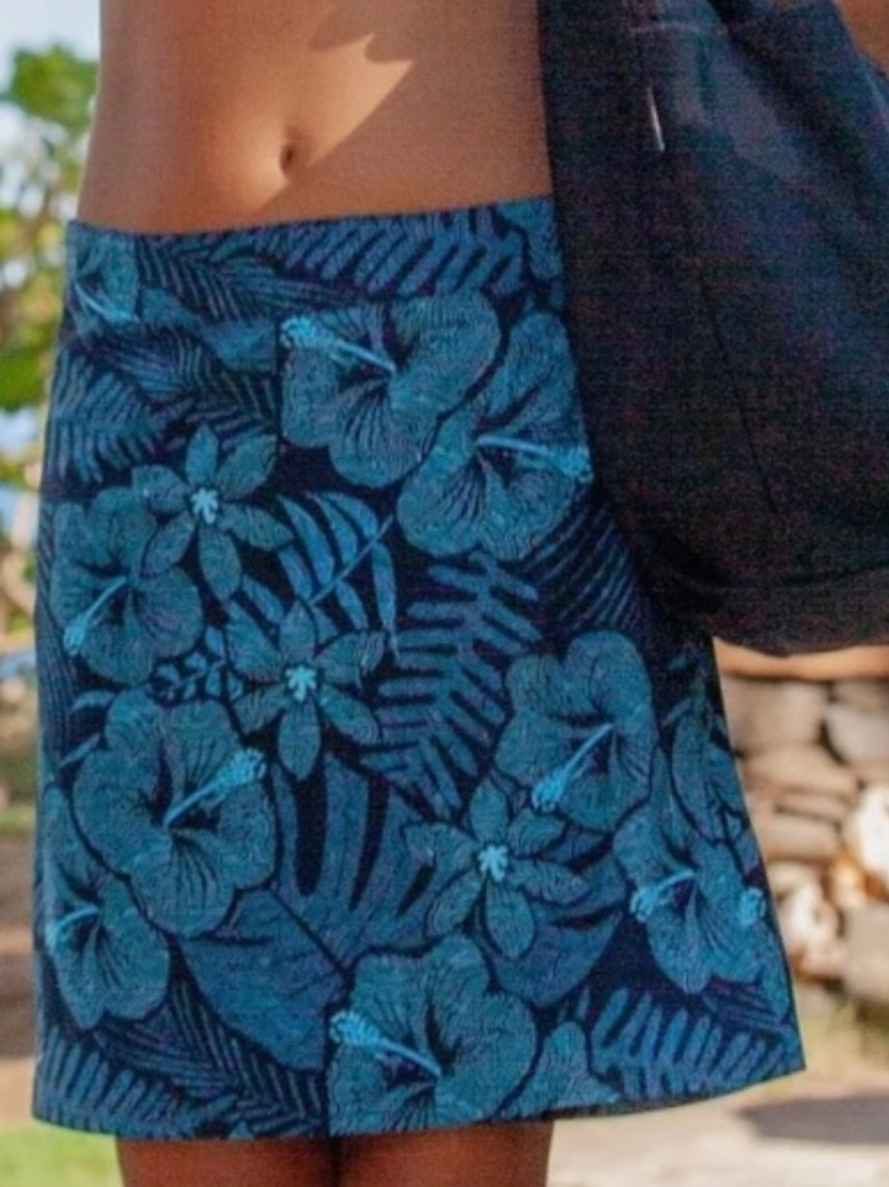 Ripskirt Hawaii "Maui Moonlight" Wrap Med-Length Size S